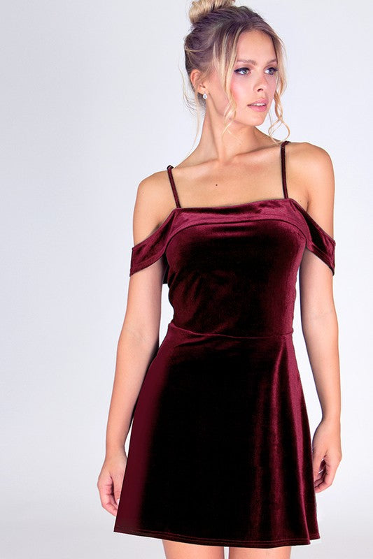 Blooms Burgundy Off Shoulder Velvet Like Cocktail Dress M