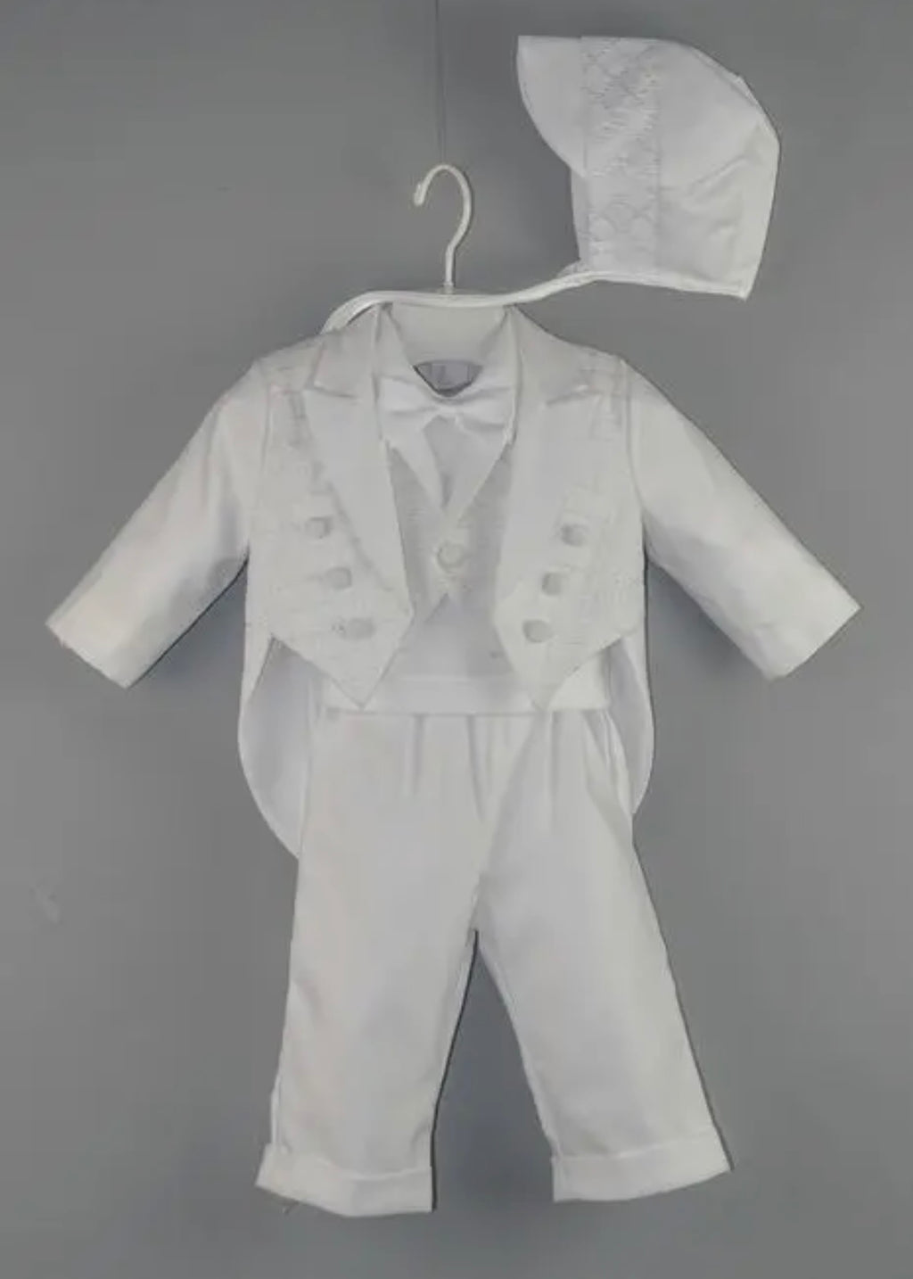 Isaac Mizhari 5832 White Tux with Hat
