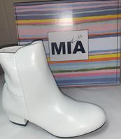 MIA Dalia White Boots LGK372