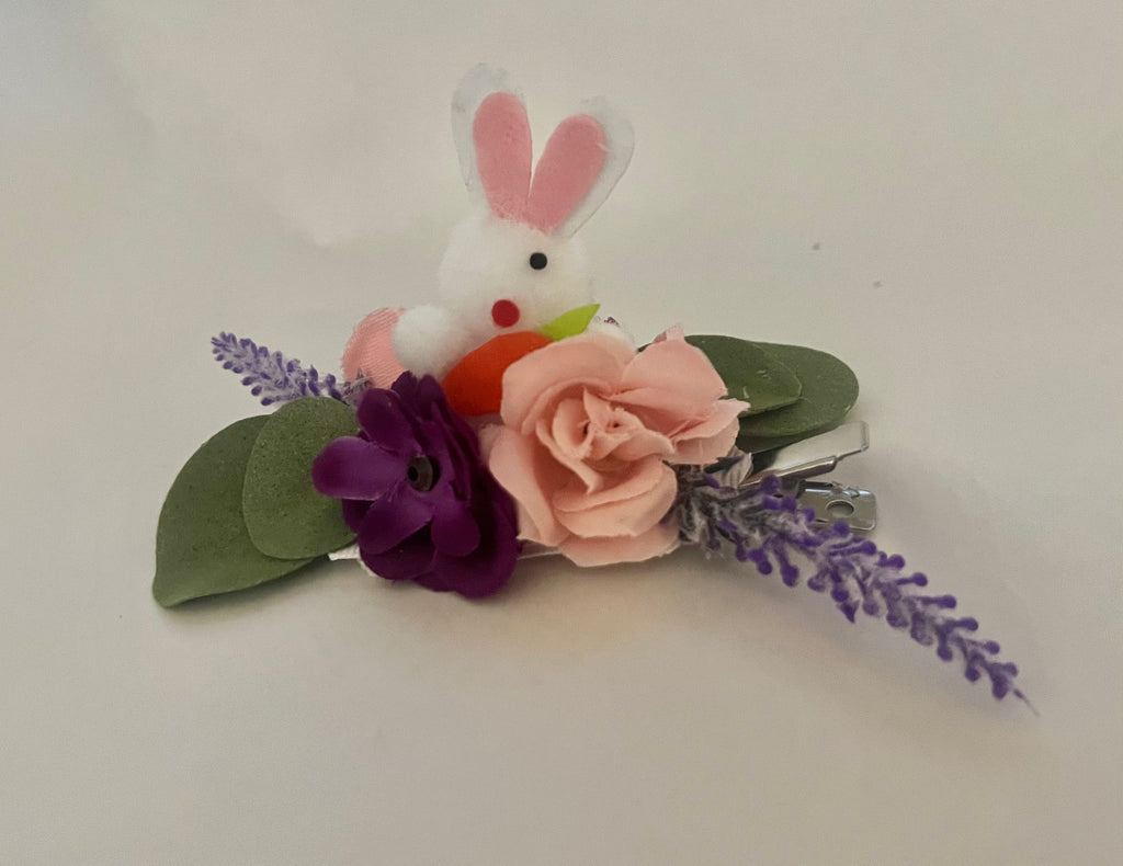 Poppeas Handmade White Bunny Clip (STHE)